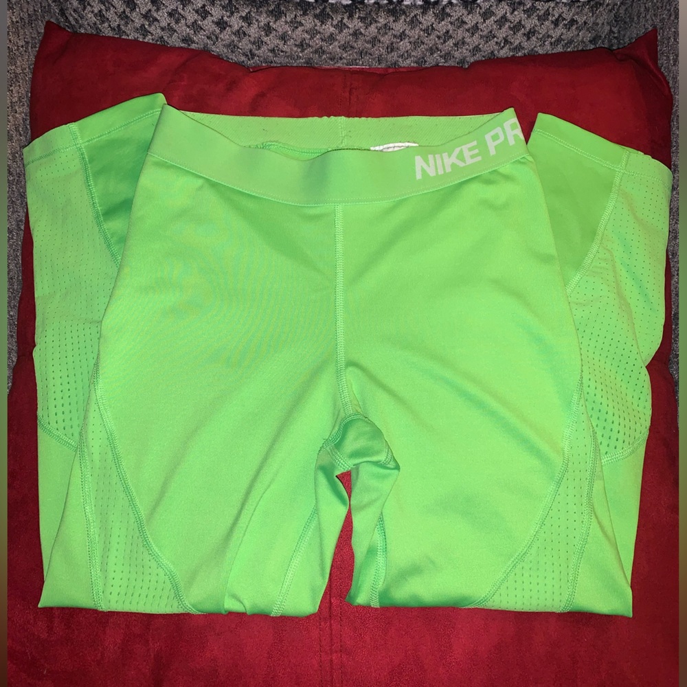 Nike Pro leggings